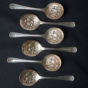 6 Sheffield England Kings Berry Dessert Spoons 5 3/8” Engraved Fruit Gold Wash
